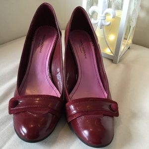 Isaac Mizrahi Burgundy Patent Leather Pumps, 8.5